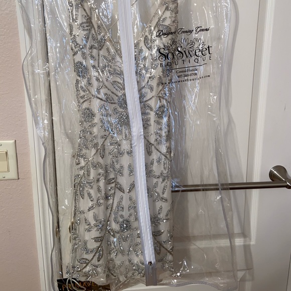 Primavera corset back dress - Picture 2 of 5